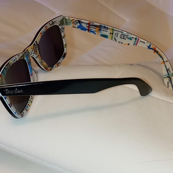 Ray-Ban sunglasses - Picture 2 of 5